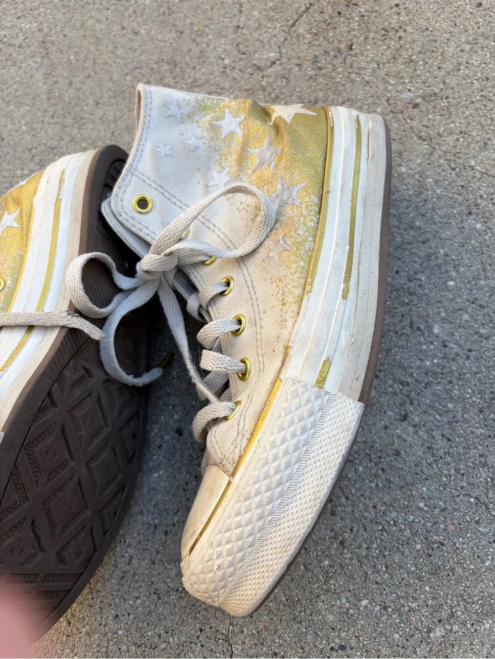 Converse Kids High-Top Sneakers in Gray with Gold Accents